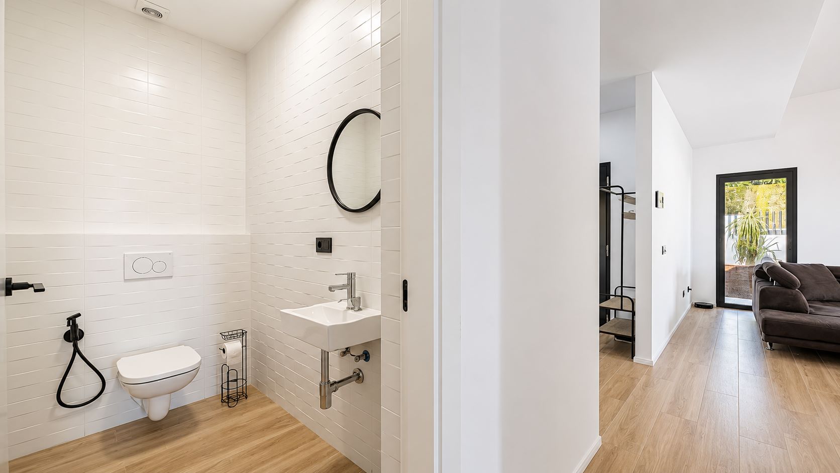 Villa-Altea-Santa-Clara-entrance-guest toilet Contemporary villa with single-level living | Santa Clara, Altea