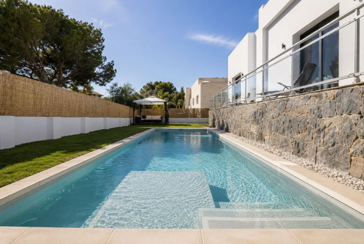 Contemporary villa with single-level living | Santa Clara, Altea