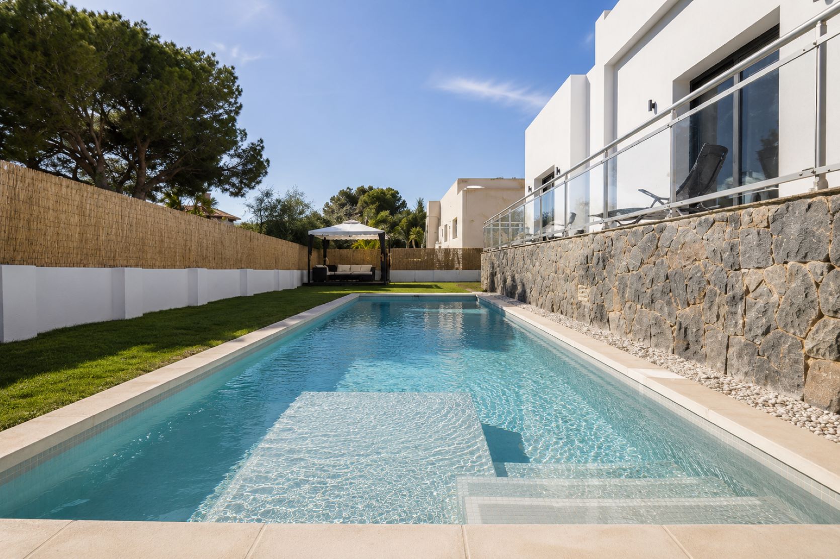 Villa-in-Altea-Mountain-side-Pool2 Contemporary villa with single-level living | Santa Clara, Altea
