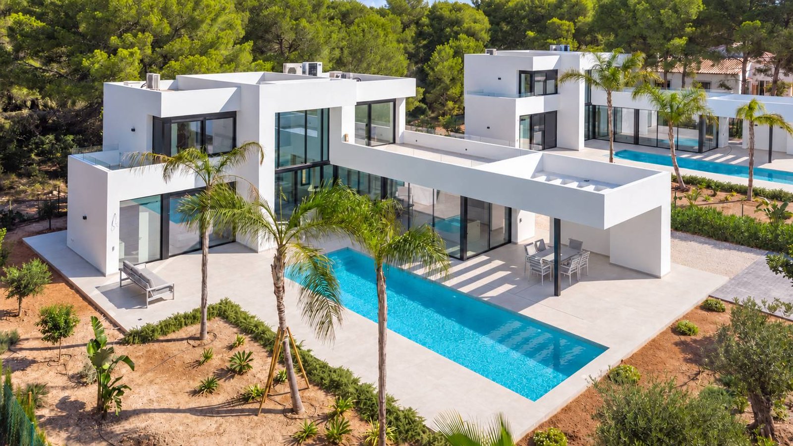 Contemporary 3-bedroom villa for sale in Portitxol, Jávea, with 12-metre heated pool