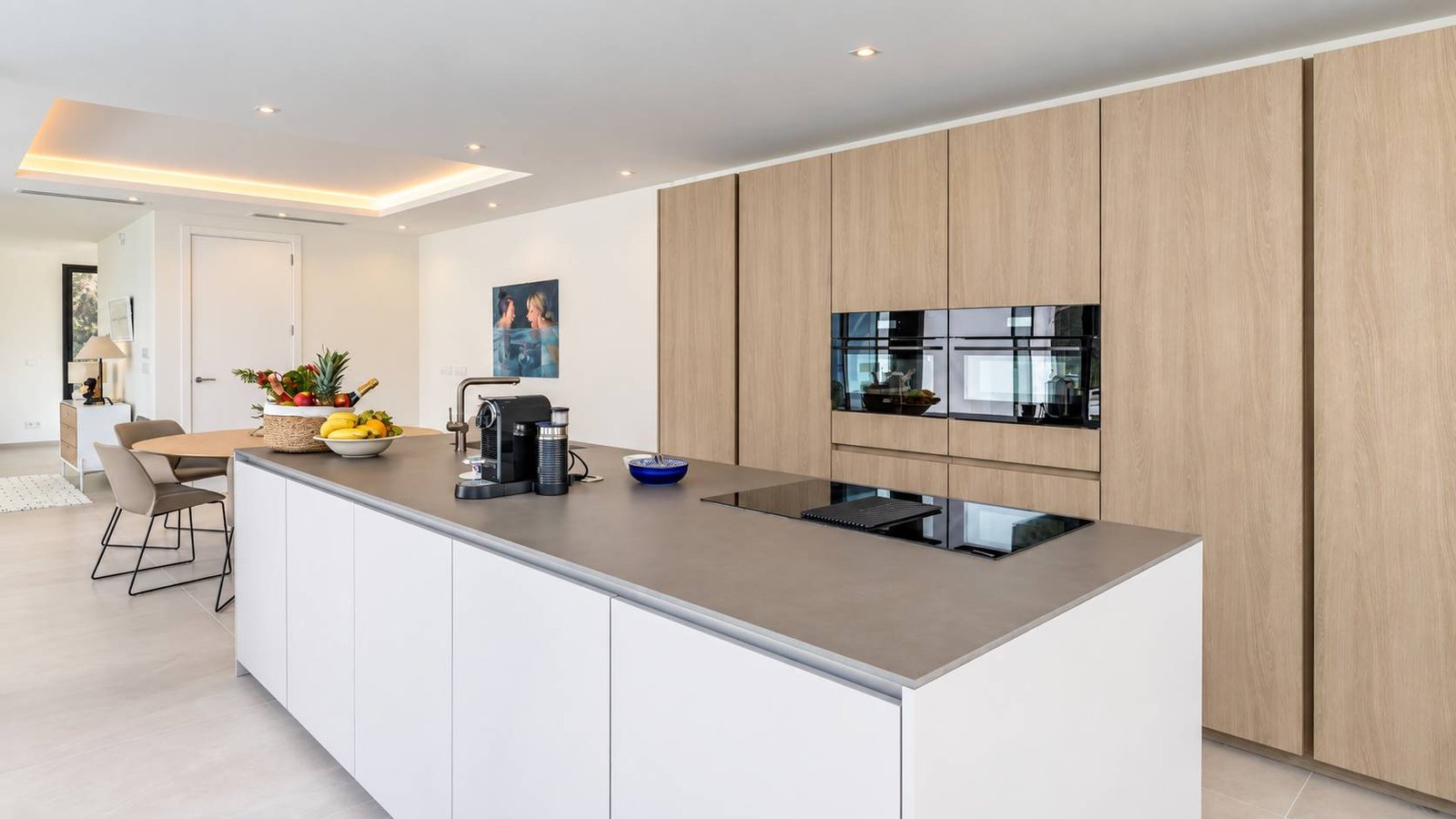 Contemporary 3-bedroom villa for sale in Portitxol, Jávea, with 12-metre heated pool