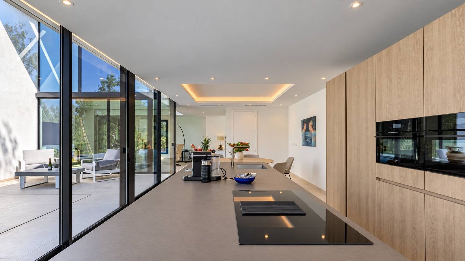 Contemporary 3-bedroom villa for sale in Portitxol, Jávea, with 12-metre heated pool