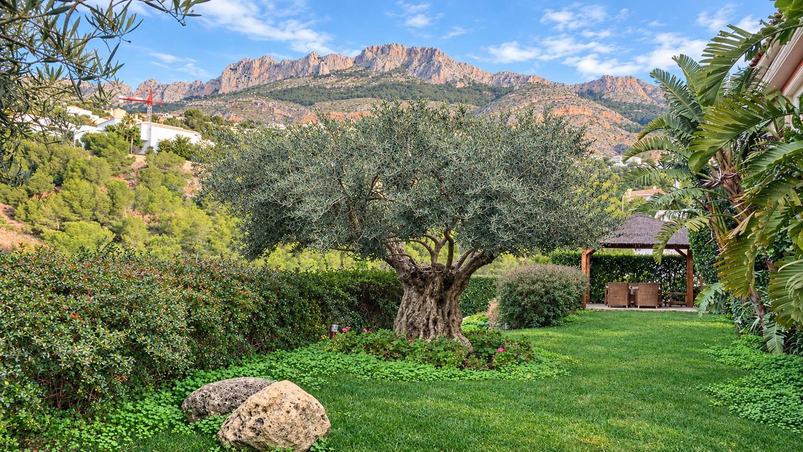 Mediterranean 3-bedroom villa for sale in La Galera, Altea, with private pool