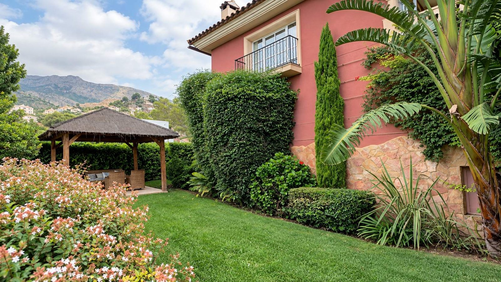 Mediterranean 3-bedroom villa for sale in La Galera, Altea, with private pool