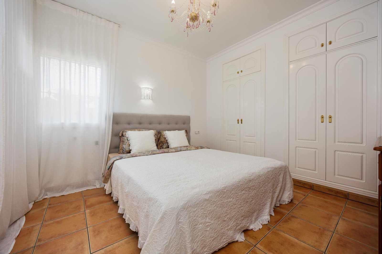 Villa for sale in El Montgó, Dénia, with infinity pool and panoramic sea views