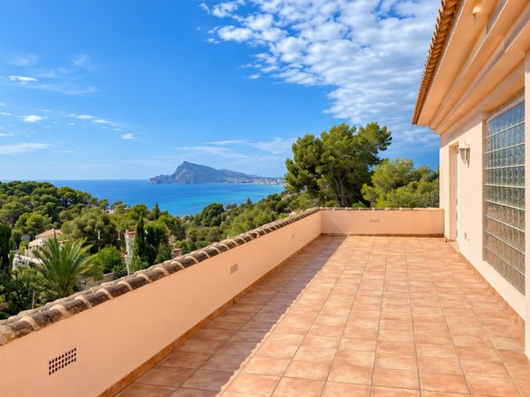 Terrace of a villa in Mascarat, Altea, overlooking the Mediterranean Sea and Cap d'Albir